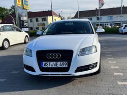 Weiß Gebraucht 2011 Audi A3 Attraction Limousine | 7.000 € (Fairer Preis)