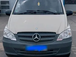 Andere außenfarben Gebraucht 2010 Mercedes Vito Van / Kleinbus | 6.900 €