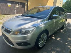 Silber Gebraucht 2008 Ford Focus Titanium Limousine | 2.499 € (Fairer Preis)