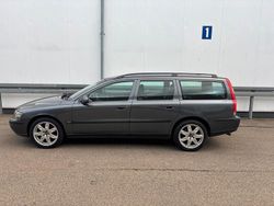 Grau Gebraucht 2002 Volvo V70 Kombi | 7.950 €