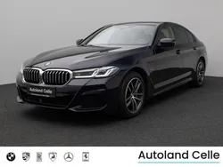 Schwarz Gebraucht 2022 BMW 520 M Sport Limousine | 36.999 € (Fairer Preis)
