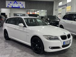 Weiß Gebraucht 2011 BMW 320 Comfort Edition Limousine | 6.990 € (Guter Preis)