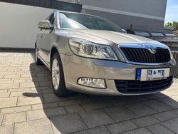 Beige Gebraucht 2012 Skoda Octavia Family Kombi | 6.100 € (Guter Preis)