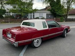 Rot Gebraucht 1992 Cadillac Fleetwood Coupé | 15.600 €
