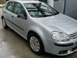 Grau Gebraucht 2007 VW Golf V Limousine | 4.200 € (Etwas zu teuer)