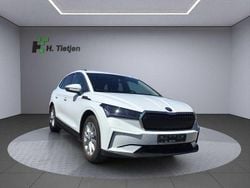 Weiß Gebraucht 2022 Skoda Enyaq iV SUV | 32.990 € (Fairer Preis)