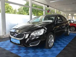 Schwarz Gebraucht 2011 Volvo S60 Summum Limousine | 10.990 € (Teuer)