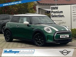 British racing green (metallic) Gebraucht 2022 Mini Cooper Classic Kleinwagen | 22.700 € (Etwas zu teuer)