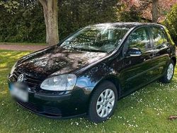 Schwarz Gebraucht 2003 VW Golf IV Comfortline Limousine | 2.500 €