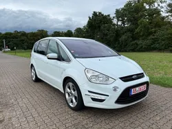 Weiß Gebraucht 2015 Ford S-MAX Titanium Van / Kleinbus | 6.999 € (Fairer Preis)
