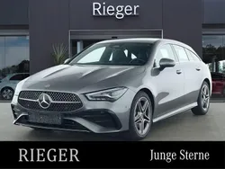 Grau Gebraucht 2024 Mercedes CLA200 Shooting Brake AMG Kombi | 33.697 € (Fairer Preis)