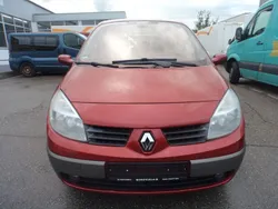 Rot Gebraucht 2004 Renault Scénic II Dynamique Van / Kleinbus | 1.999 € (Fairer Preis)
