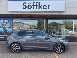 Grau Gebraucht 2020 VW Golf VII Style Kleinwagen | 24.990 € (Etwas zu teuer)