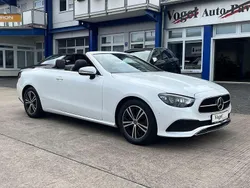 Weiß Gebraucht 2021 Mercedes E220 Cabrio | 39.400 € (Fairer Preis)
