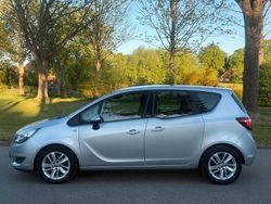 Silber Gebraucht 2016 Opel Meriva drive Van / Kleinbus | 6.999 € (Fairer Preis)
