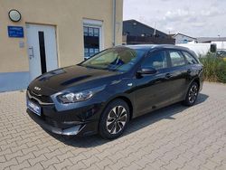 Schwarz Neu 2025 Kia Ceed Sportswagon Kombi | 24.409 € (Guter Preis)