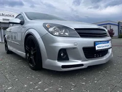 Silber Gebraucht 2005 Opel Astra GTC Cosmo Coupé | 5.990 € (Teuer)