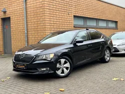 Schwarz Gebraucht 2018 Skoda Superb Ambition Limousine | 11.850 €