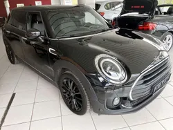 Midnight black metallic Gebraucht 2022 Mini One Clubman Kombi | 19.785 € (Fairer Preis)