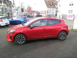Aurorarot Neu 2024 Mitsubishi Colt Plus Limousine | 21.090 € (Etwas zu teuer)