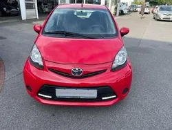 Rot Gebraucht 2012 Toyota Aygo Cool Kleinwagen | 4.500 € (Fairer Preis)