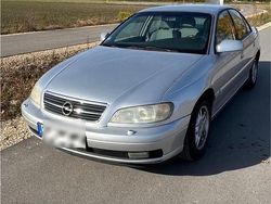 Silber Gebraucht 2001 Opel Omega Limousine | 2.500 € (Etwas zu teuer)