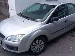 Silber Gebraucht 2005 Ford Focus Limousine | 1.700 € (Fairer Preis)