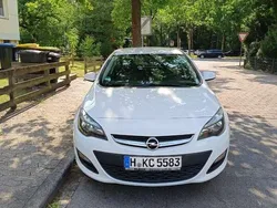 Weiß Gebraucht 2014 Opel Astra Limousine | 4.500 € (Guter Preis)