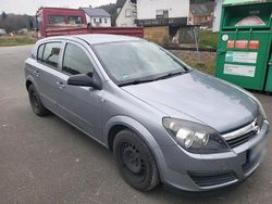 Silber Gebraucht 2006 Opel Astra Limousine | 1.800 € (Fairer Preis)