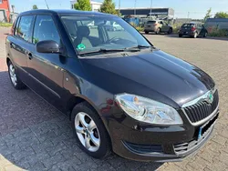 Schwarz Gebraucht 2011 Skoda Fabia Ambiente Limousine | 3.500 € (Fairer Preis)