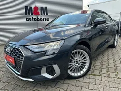 Grau Gebraucht 2022 Audi A3 Sportback Advanced Limousine | 23.900 € (Guter Preis)