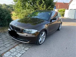 Braun Gebraucht 2010 BMW 130 Lifestyle Kleinwagen | 10.400 €