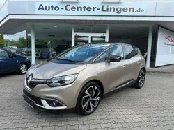 Beige Gebraucht 2017 Renault Scénic IV Bose Edition Van / Kleinbus | 10.995 € (Guter Preis)