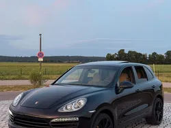 Schwarz Gebraucht 2010 Porsche Cayenne SUV | 26.000 € (Teuer)