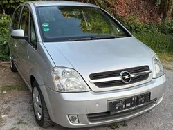 Silber Gebraucht 2005 Opel Meriva Edition Van / Kleinbus | 1.990 € (Fairer Preis)