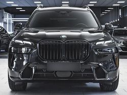 Black sapphire metallic Gebraucht 2024 BMW X7 M Sport SUV | 94.950 € (Teuer)