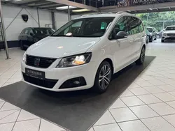 Weiß Gebraucht 2022 Seat Alhambra FR-Line Van / Kleinbus | 18.400 € (Guter Preis)