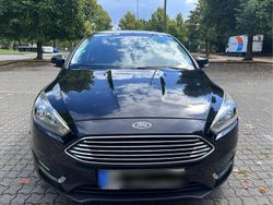 Schwarz Gebraucht 2015 Ford Focus Kombi | 7.500 € (Fairer Preis)