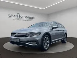 Silber Gebraucht 2022 VW Passat Alltrack Kombi | 28.890 € (Guter Preis)