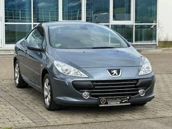 Lackierung eisengrau/metallic Gebraucht 2006 Peugeot 307 CC Tendance Cabrio | 2.899 € (Fairer Preis)