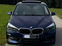 Blau Gebraucht 2020 BMW 225 Sport Line Kombi | 21.700 € (Fairer Preis)