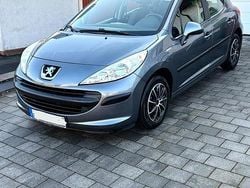 Grau Gebraucht 2008 Peugeot 207 Limousine | 2.350 € (Fairer Preis)