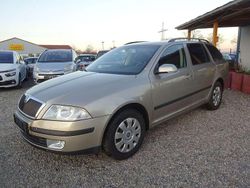 Beige Gebraucht 2005 Skoda Octavia Elegance Kombi | 2.200 € (Guter Preis)