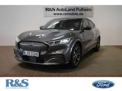 Carbonized gray metallic Gebraucht 2021 Ford Mustang Mach-E Extended Range SUV | 39.900 € (Etwas zu teuer)