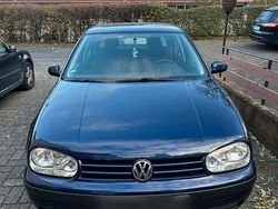 Blau Gebraucht 2000 VW Golf IV Kleinwagen | 1.100 € (Fairer Preis)