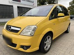 Gelb Gebraucht 2008 Opel Meriva Van / Kleinbus | 2.700 € (Fairer Preis)