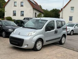 Silber Gebraucht 2010 Fiat Qubo Trekking Van / Kleinbus | 4.999 €
