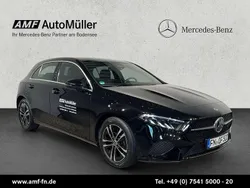 Lack kosmosschwarz Gebraucht 2023 Mercedes A180 Advanced Limousine | 28.400 € (Fairer Preis)