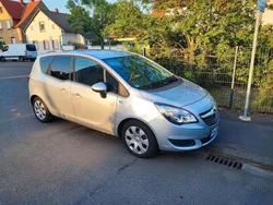 Silber Gebraucht 2015 Opel Meriva drive Van / Kleinbus | 9.800 € (Etwas zu teuer)