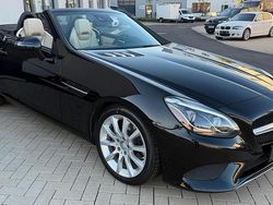 Schwarz Gebraucht 2017 Mercedes SLC300 Cabrio | 23.990 €
